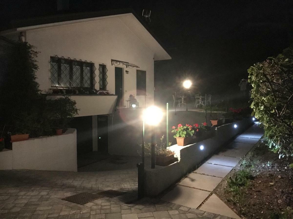 Bed and Breakfast Elleboro Carugo Экстерьер фото